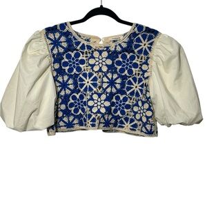 Sunday Up Crochet Blue and Cream Cropped Top with‎ Puff Sleeves Button Back SZ L